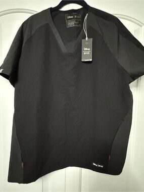 FIGS x Disney Black V-Neck Scrub Top NWT